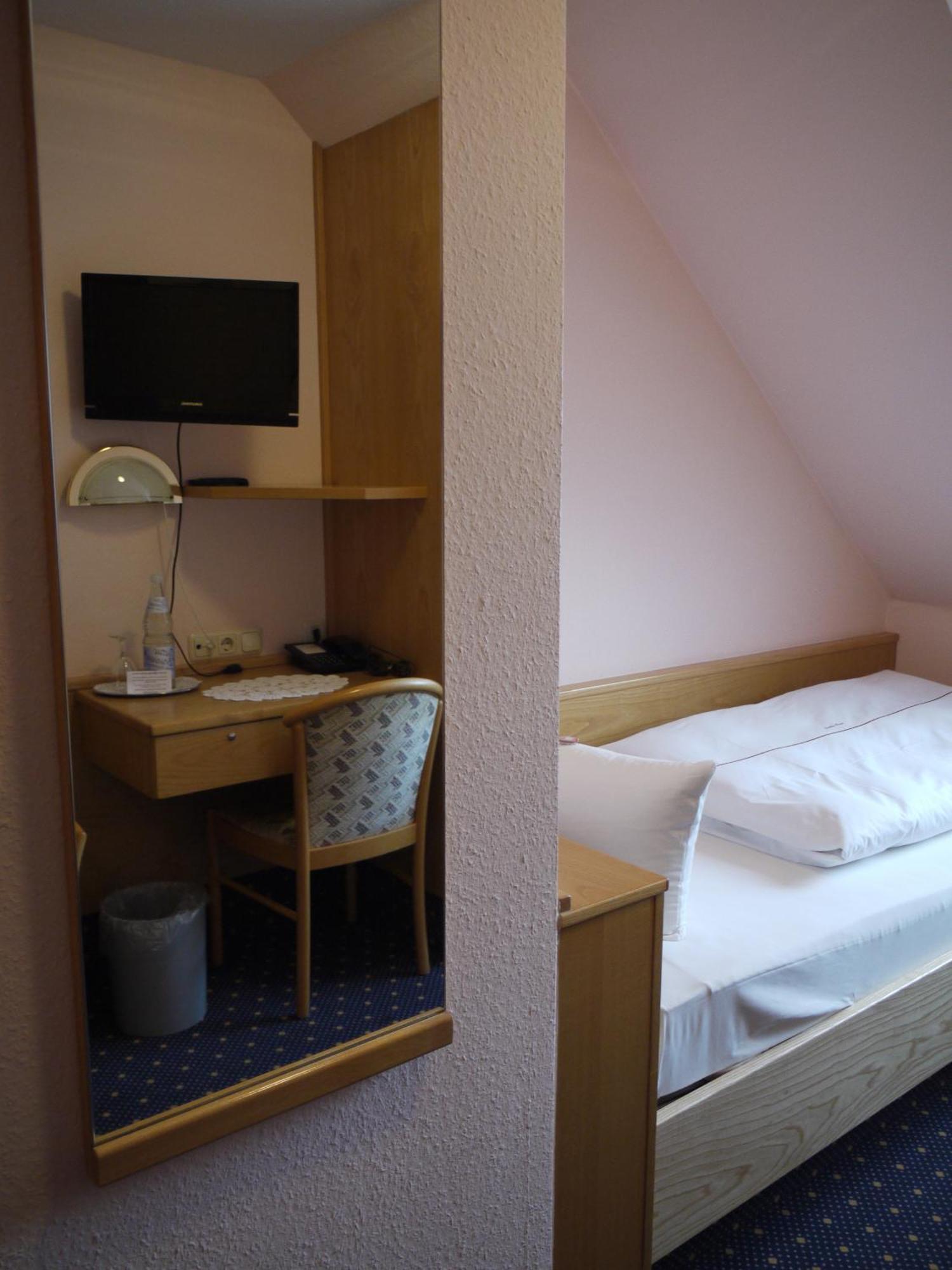 Hotel Ebner Bad Königshofen im Grabfeld Room photo