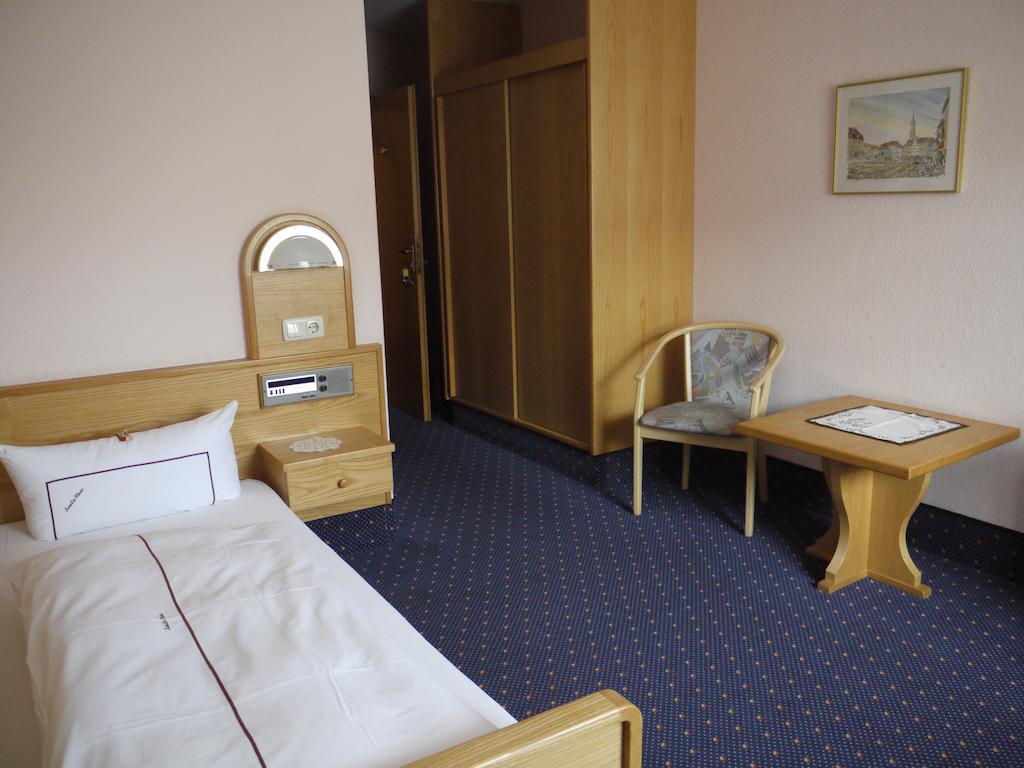 Hotel Ebner Bad Königshofen im Grabfeld Room photo